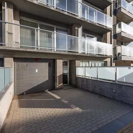One-Bedroom Apartment By The Sea Appartement *