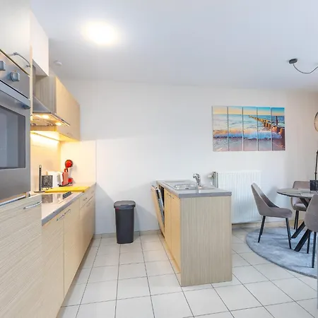 One-Bedroom Apartment By The Sea * Остенде